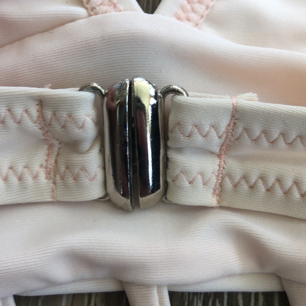 Cupshe stripped cut-out one-piece. - Picture 8 of 11